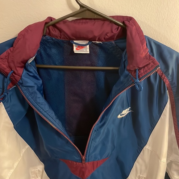 Nike Windbreaker - Picture 4 of 7